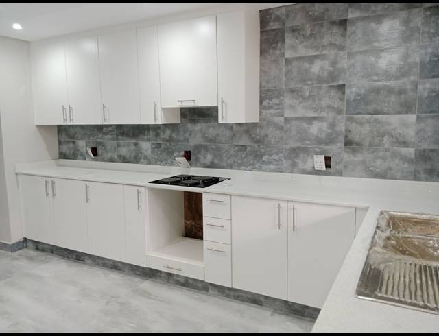 3 BEDROOM FREEHOLD FOR SALE IN NORTHDALE